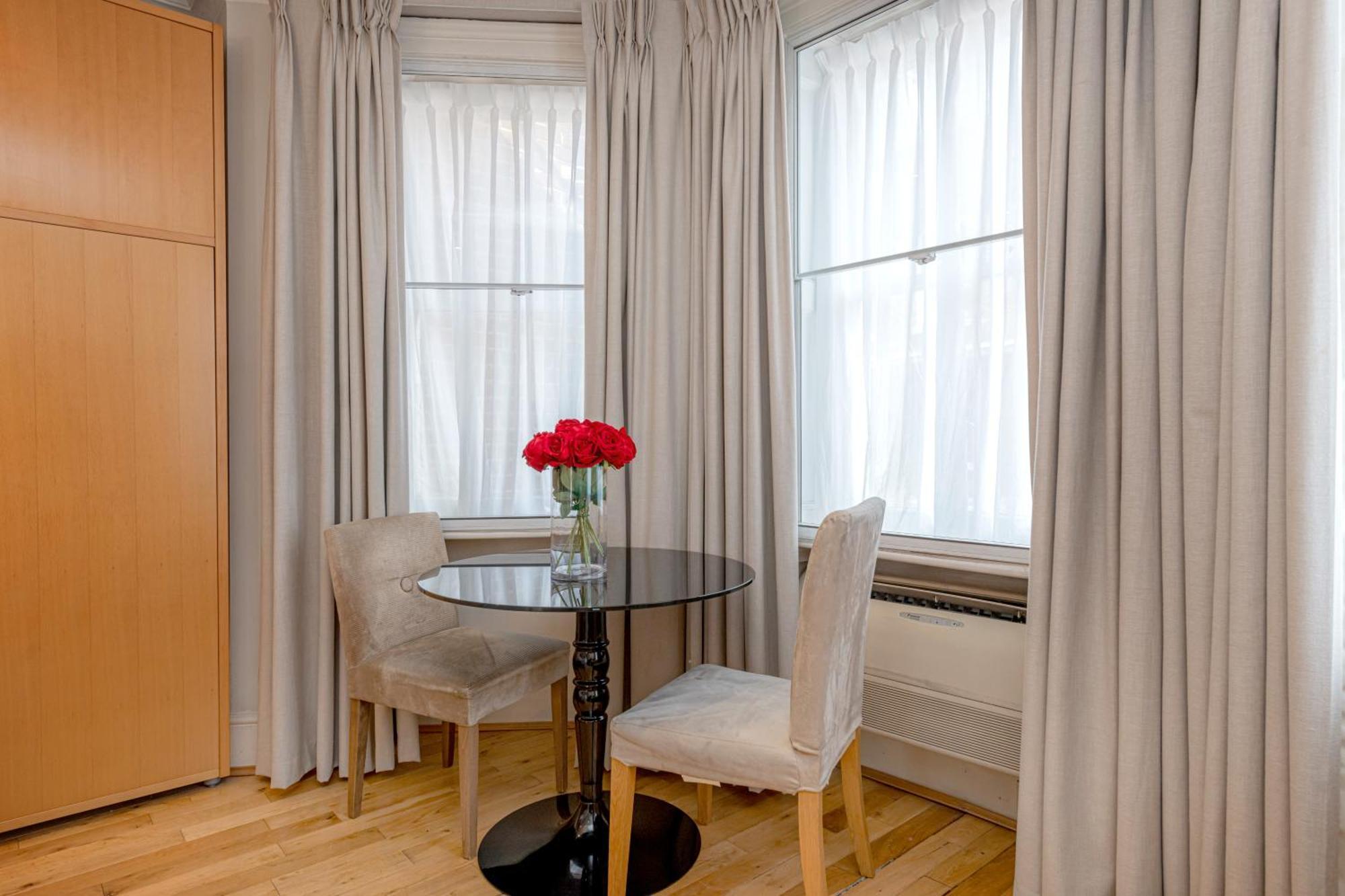 17 Hertford Street London Eksteriør billede